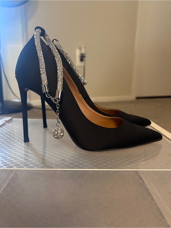 Jessica Simpson Shoes - Jessica Simpson Women’s Sekani Ankle Wrap Pump in Black with studded straps. 6.5